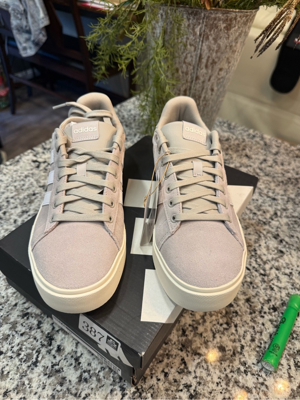 adidas Womens 9 Mens 8 Low-Top Suede Sneakers - Light Gray with Cream Sole
